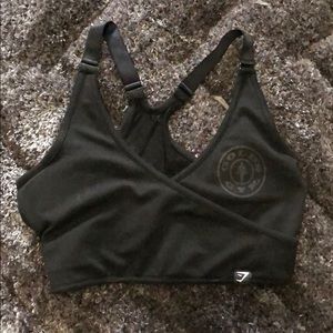 Gymshark X Gold’s Gym black sports bra